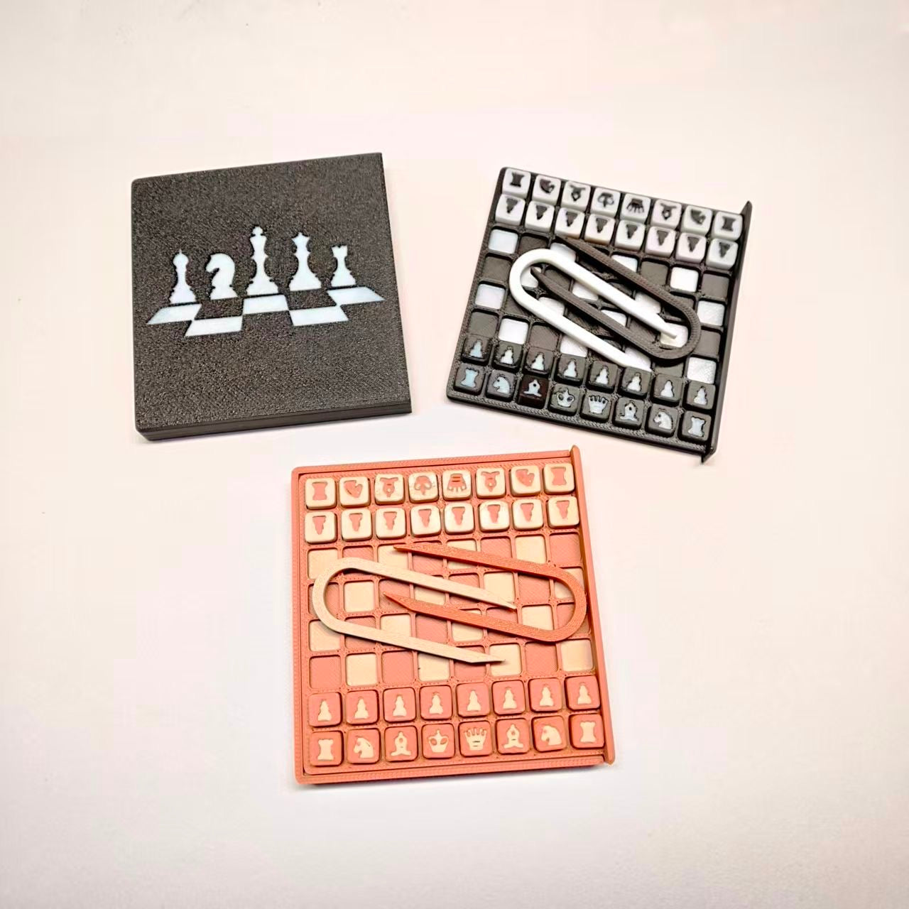 Ultra-Slim Magnetic Pocket Chess Set –brown