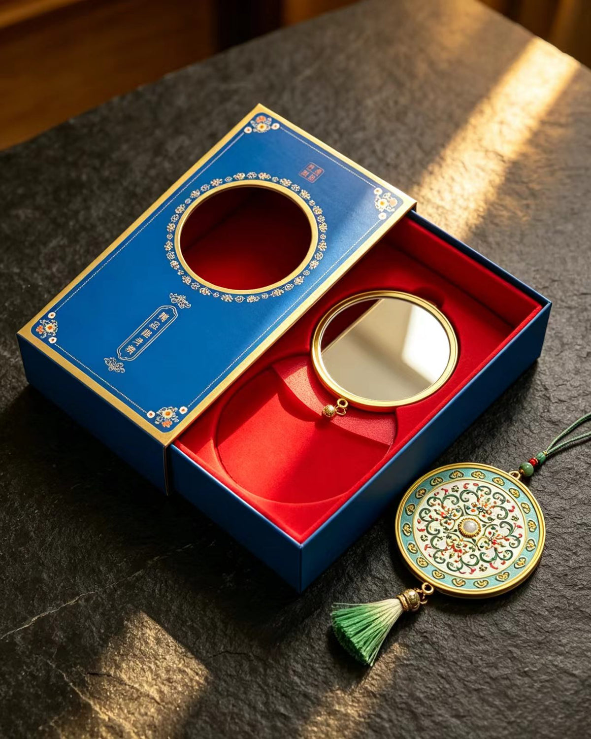 Palace-Inspired Hand Mirror — image 3