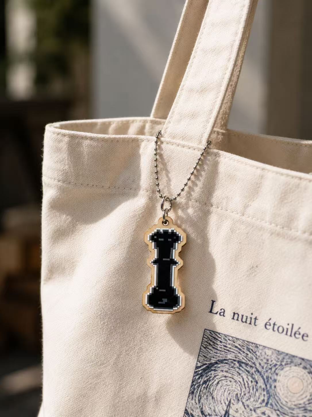 Chess blind box keychain in use