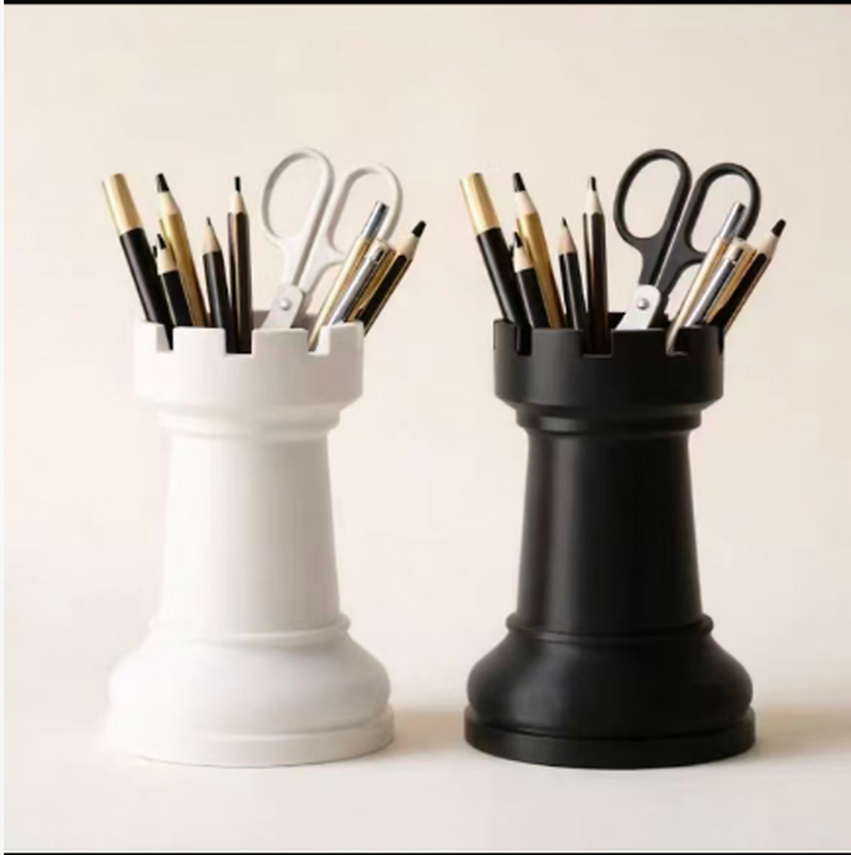 3D-printed chess pen holder and vase